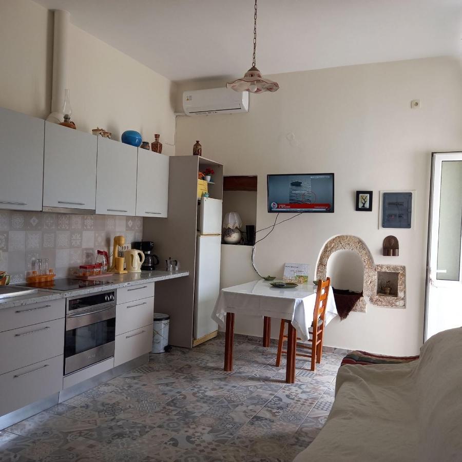 Erato Elafonisi Villa Agios Pandeleimon  ภายนอก รูปภาพ